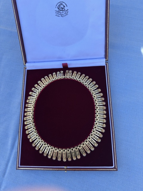 Antique gold Etruscan style necklace - Image 3